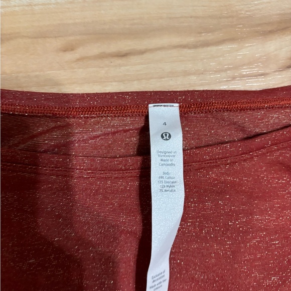 10 CLOTHING BUNDLE! - Picture 8 of 15